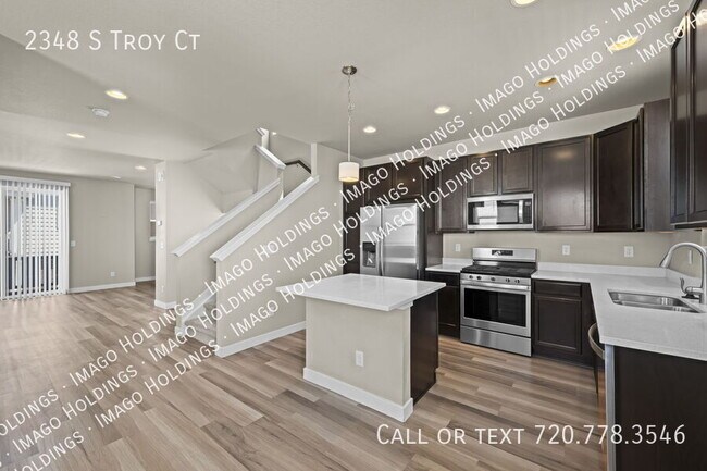 Building Photo - 2348 S Troy Ct