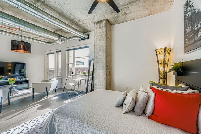 Building Photo - Exquisite Peloton Studio w/ Large Balcony - All the Amenities