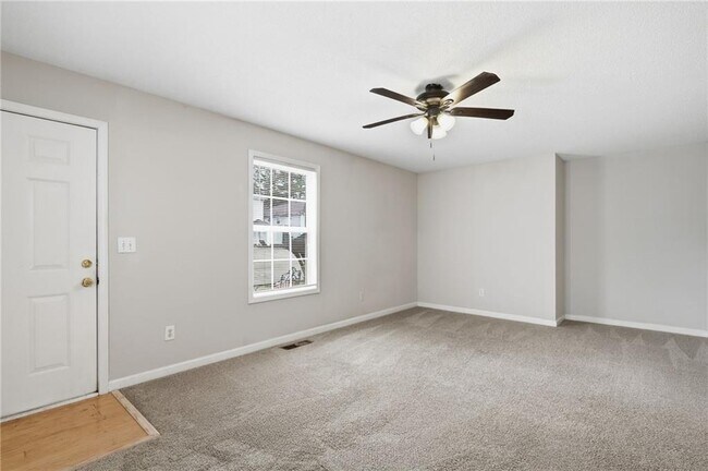 Building Photo - 62 Hanna Dr