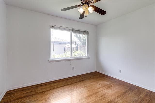 Building Photo - 6418 E Lovers Ln