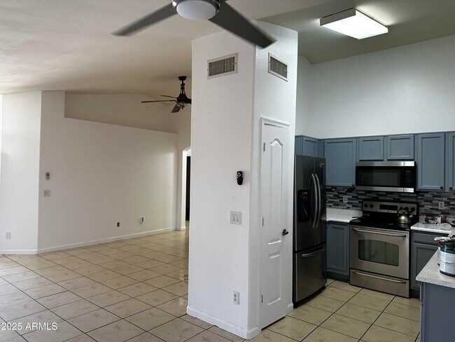 Building Photo - 13434 N 130th Ln