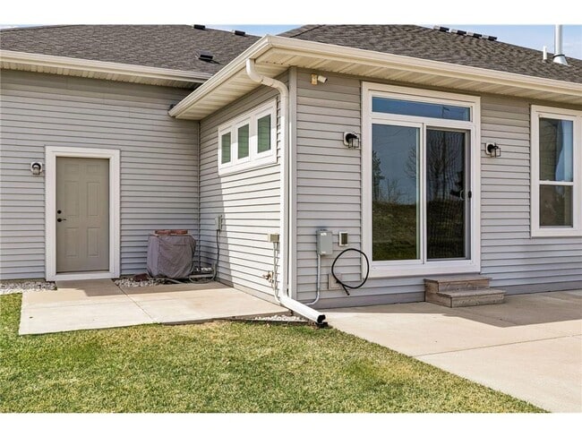 Building Photo - 16122 Estate Ln