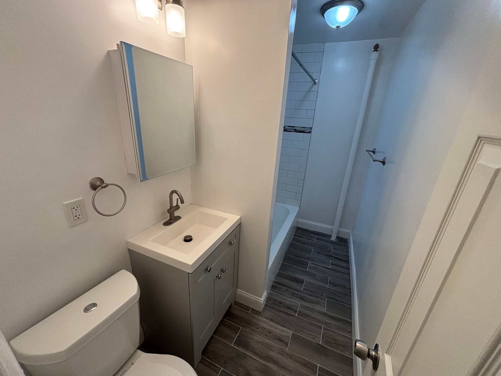 Building Photo - 645 Bergen Ave