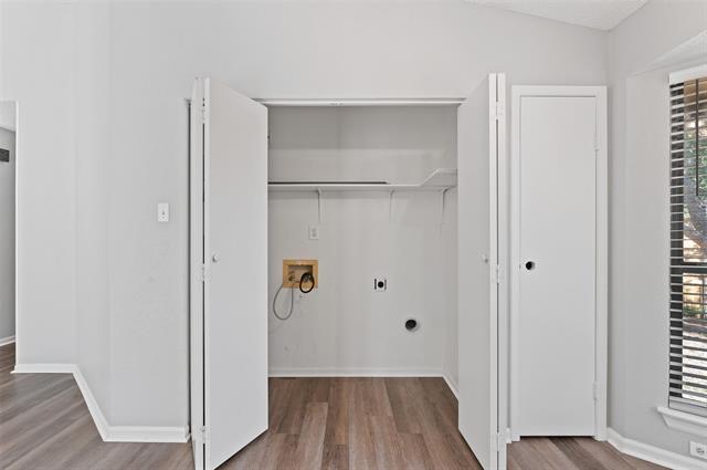 Building Photo - 3521 Glenview Dr