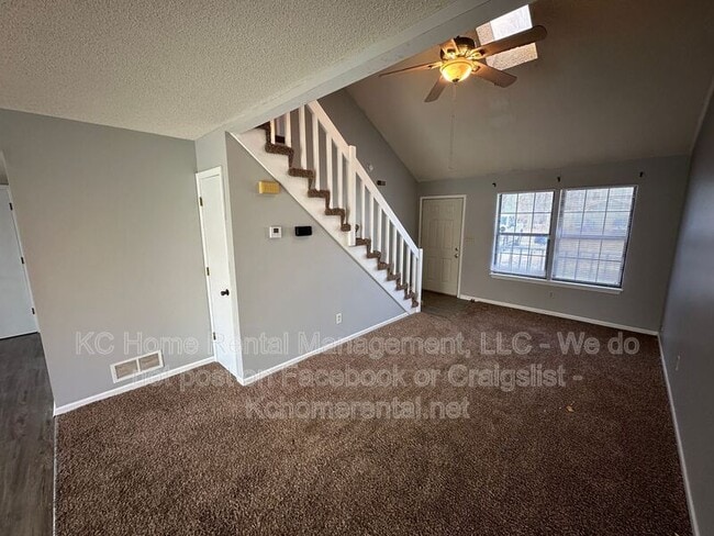 Building Photo - 35 Cherry St