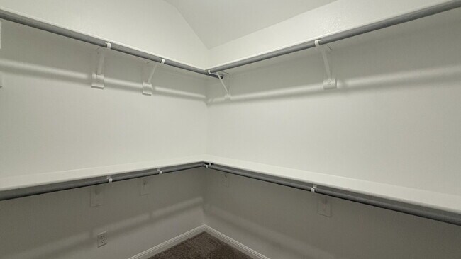 Building Photo - Beautiful, brand new four bedroom, two bathroom home for rent!