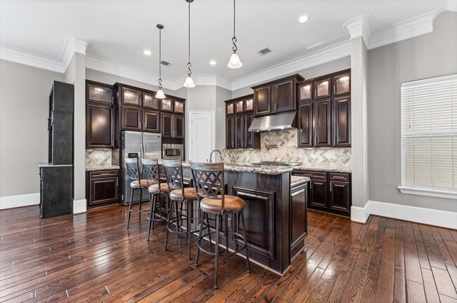 Building Photo - 1306 Hawthorne St