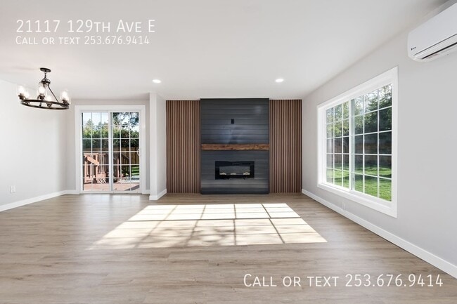 Building Photo - 21117 129th Ave E