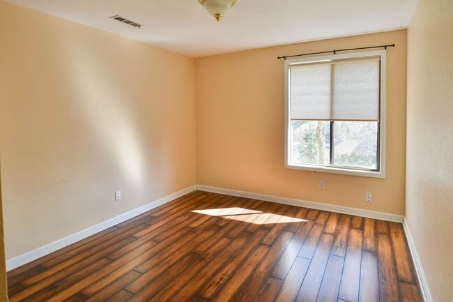 Building Photo - Incredible Peaceful View of the Valley 3 bed 2.5 bath 3 Car Garage