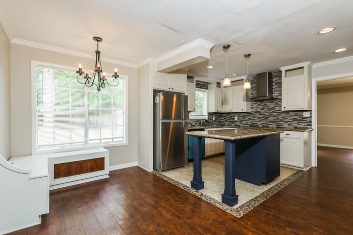 Building Photo - 5115 Shirlwood Dr