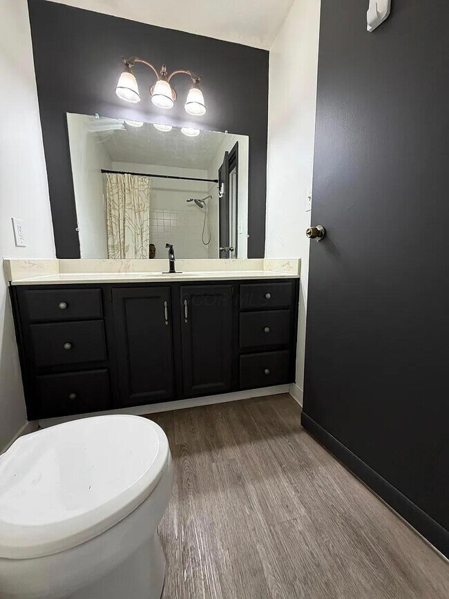 Building Photo - 5285 Portland St