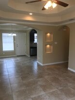 Building Photo - 3607 Sheraton Ave