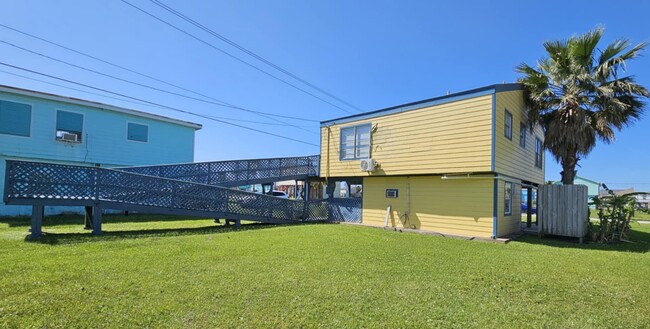 Building Photo - 4215 Hardin Dr