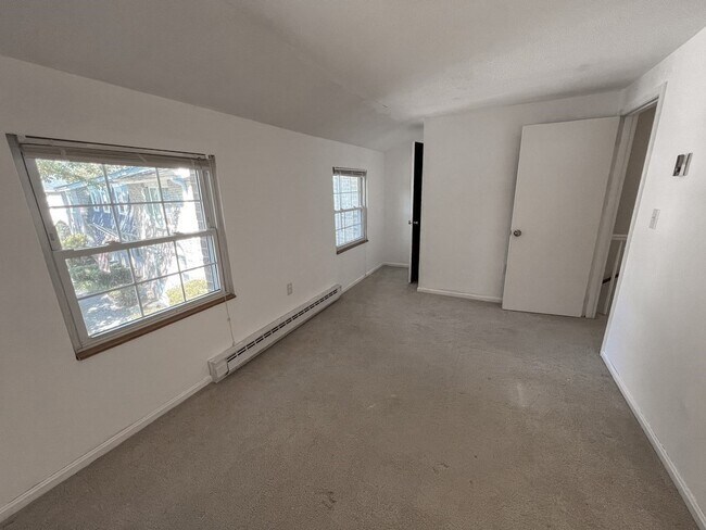 Building Photo - 75 Sandy Pond Rd