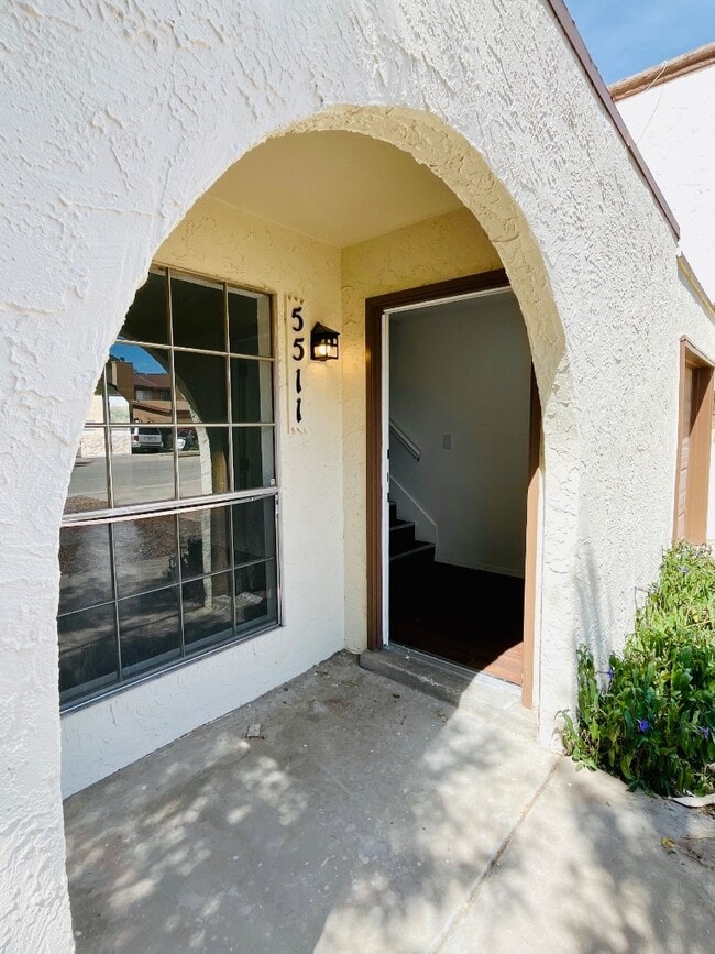 Building Photo - 5509 Oakbriar Cir