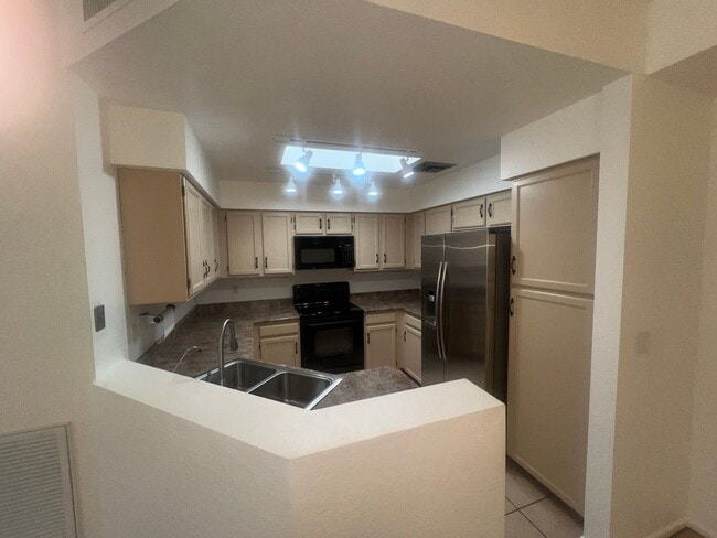 Building Photo - Attractive 3 Bed./2 Ba. Home in the Catalinas by Sabino Canyon