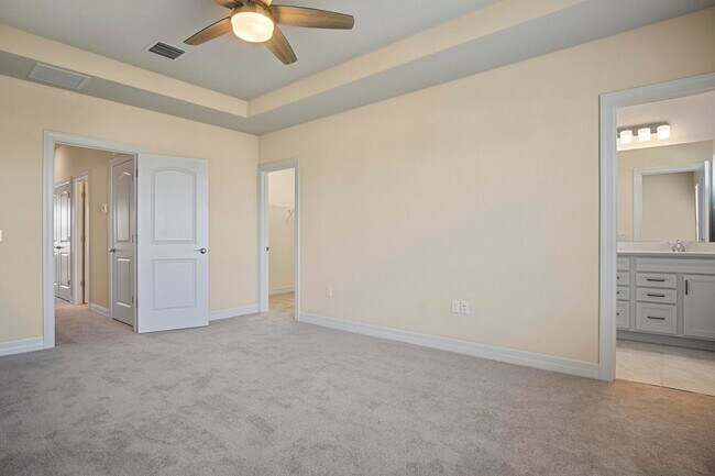 Building Photo - 4837 Chantilly Rd