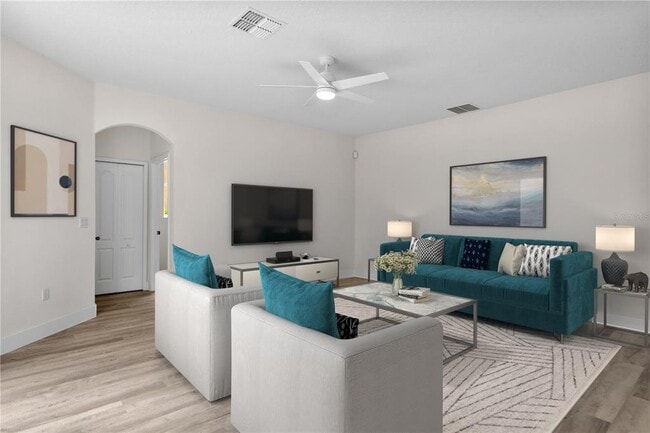 Building Photo - 12917 Grovehurst Ave