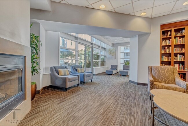 Building Photo - 545 N Dearborn St