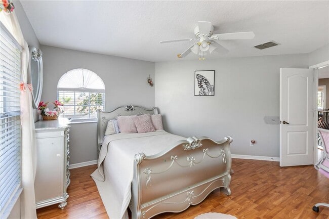 Building Photo - 12134 Shadowbrook Ln