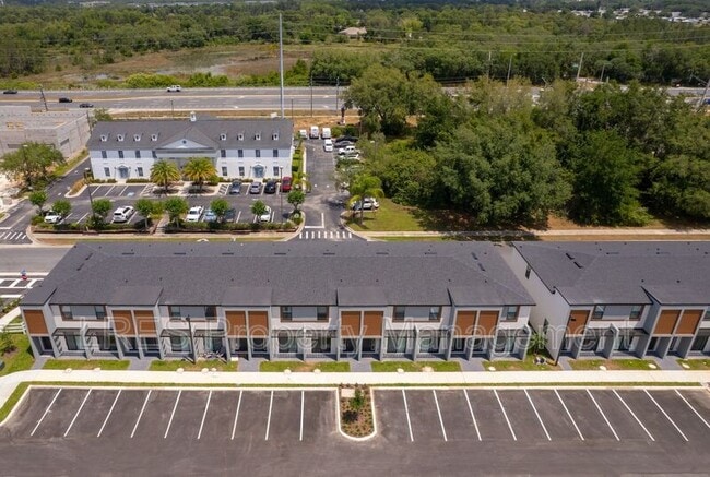 Building Photo - 8773 Zen Dr