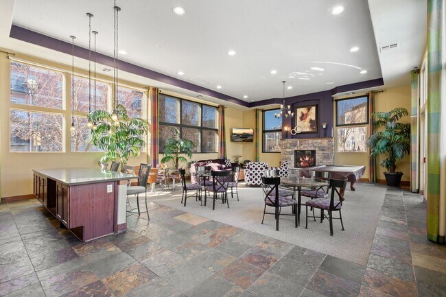 Building Photo - Charming 2 Bed, 2 Bath Top-Floor Condo with Great Sunrise Views