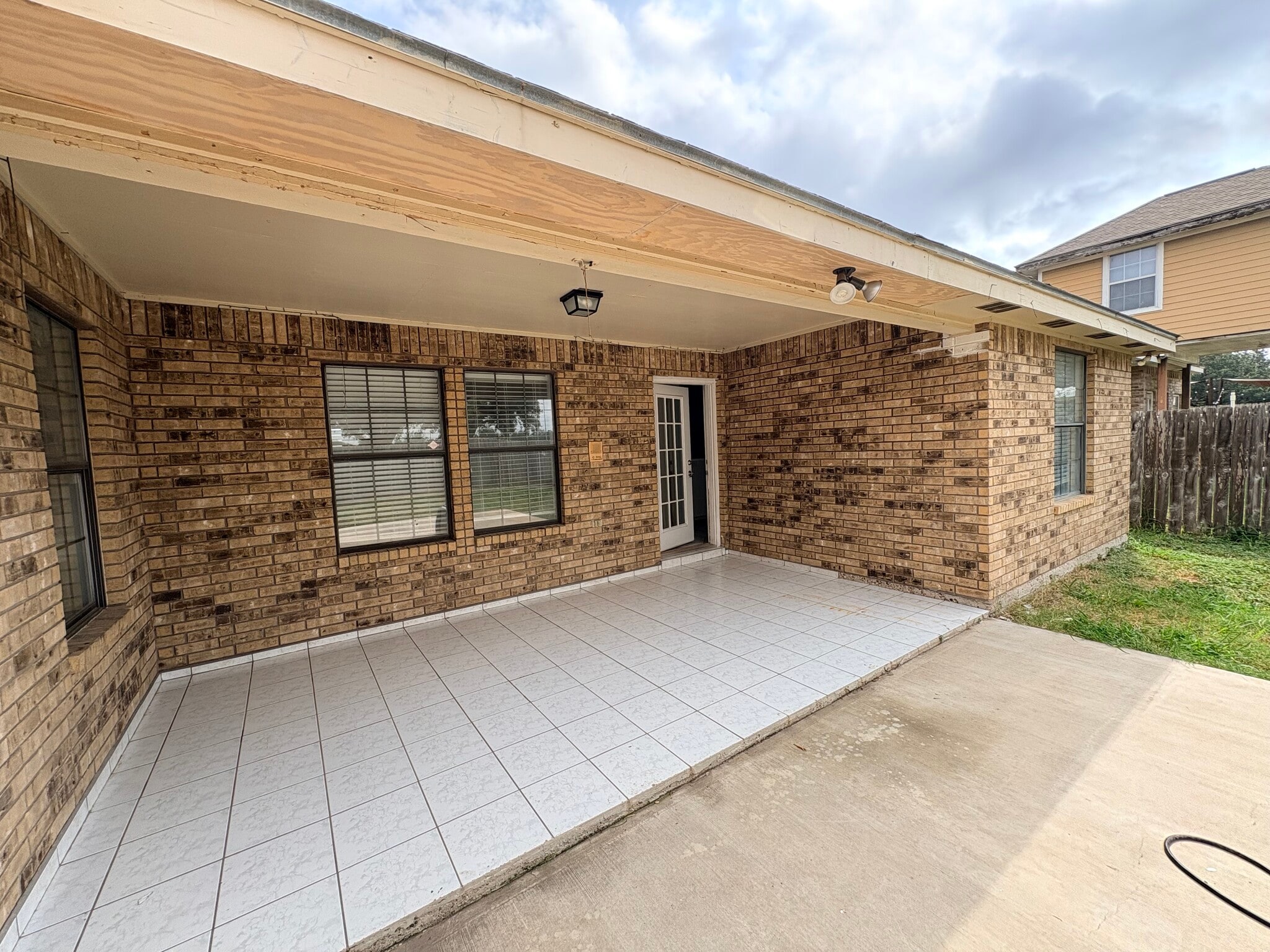 Backyard - 2921 W Iris Ave