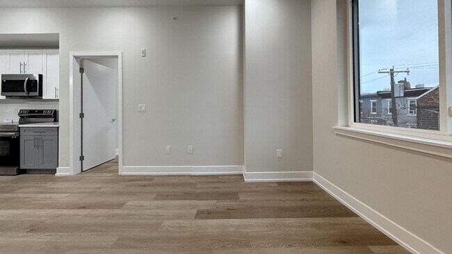 Building Photo - 701 N 40th St