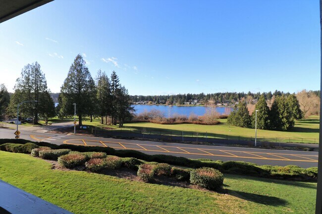Building Photo - Amazing Views! 2 Bedroom Now Available!