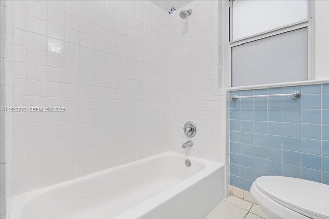 Building Photo - 34 SW 18th Rd