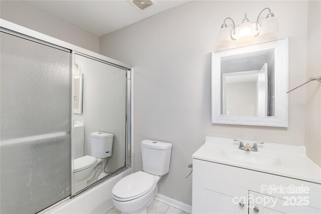 Building Photo - 1596 Eagles Pl