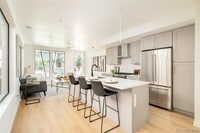 Building Photo - 267 S Jackson St