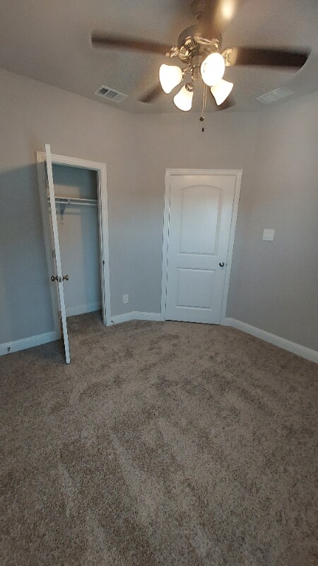 Building Photo - 1425 Waverley Dr