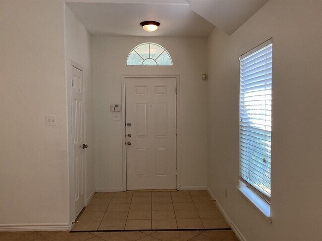Building Photo - 12547 Ashford River