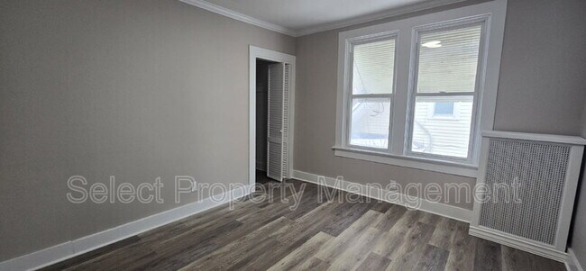 Building Photo - 724 Kinnaird Ave