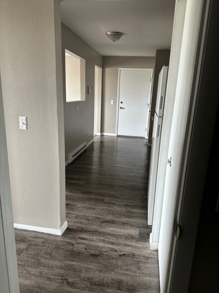 Building Photo - 7451 Lunitas Ln