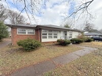 Building Photo - 2106 NW Sullivan Rd