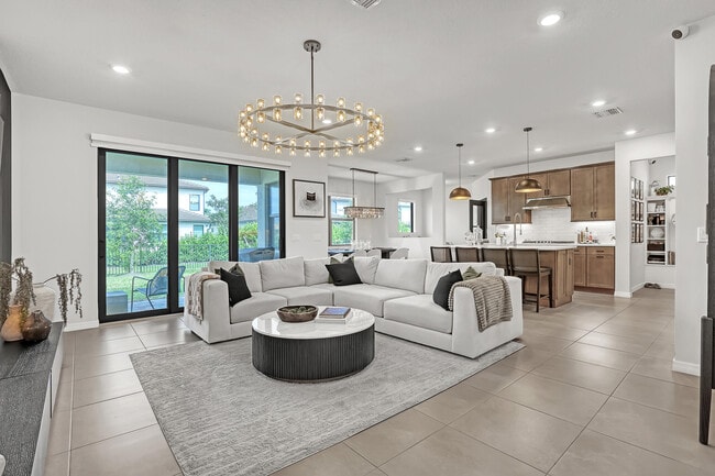 Building Photo - 4740 Chantilly Rd