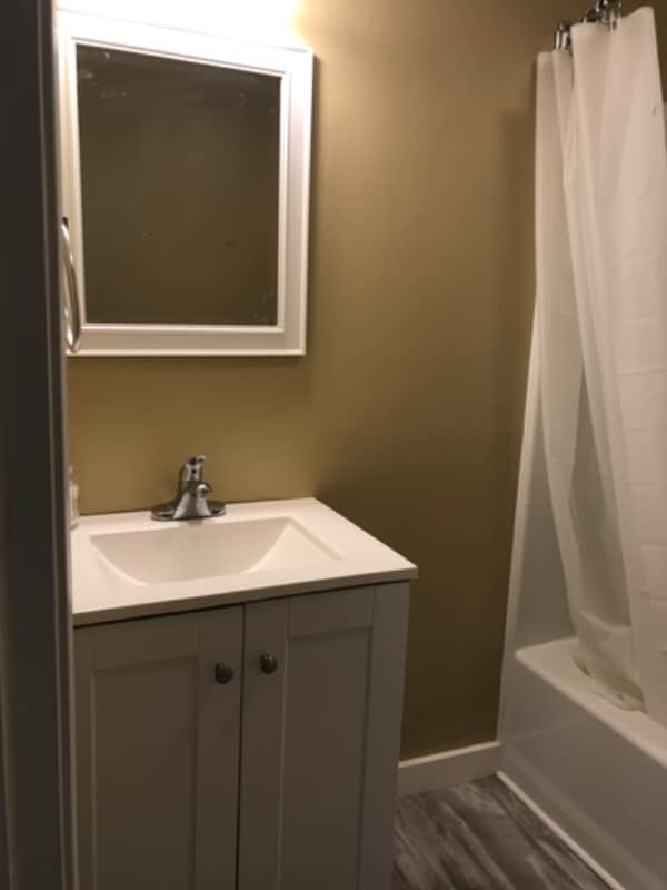 Building Photo - 32 Hoit Mill Rd