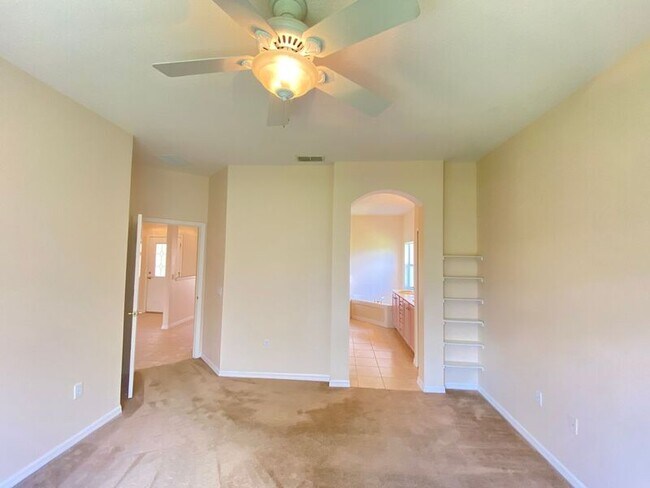 Building Photo - 202 Nova Ave