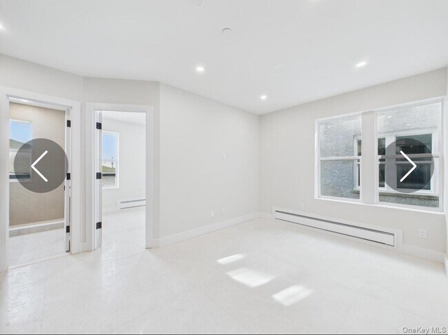 Building Photo - 315 W Broadway