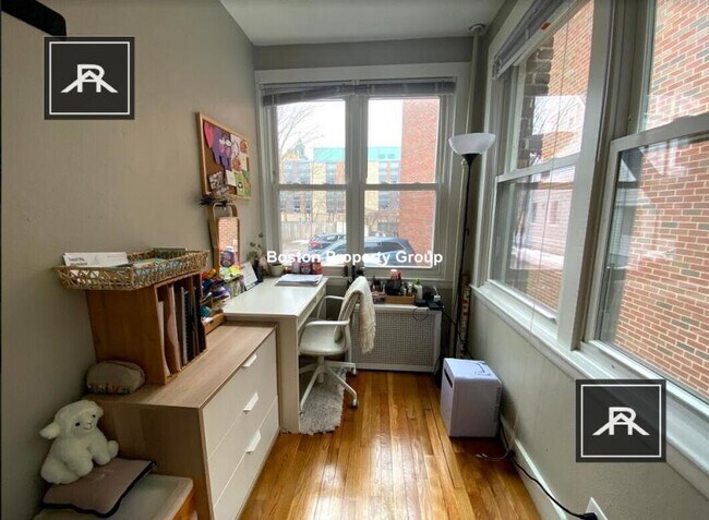 Building Photo - 4 bedroom in Brookline MA 02446