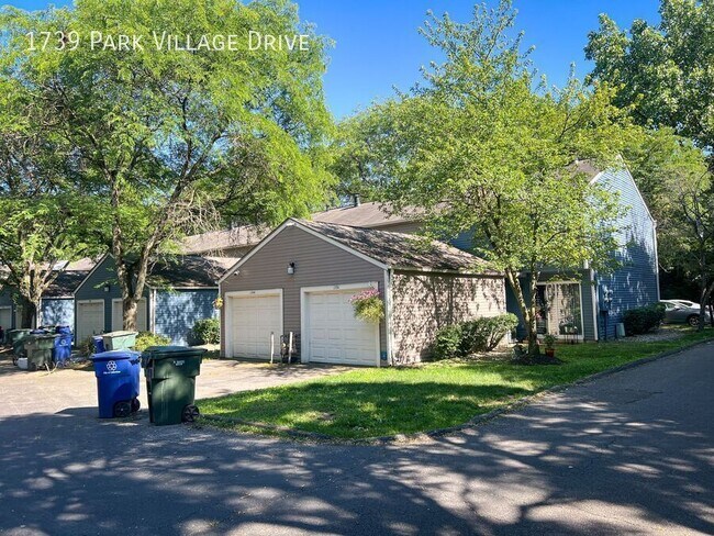 Building Photo - 1739 Park Village Dr