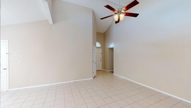 Building Photo - 1108 Coyote Ln