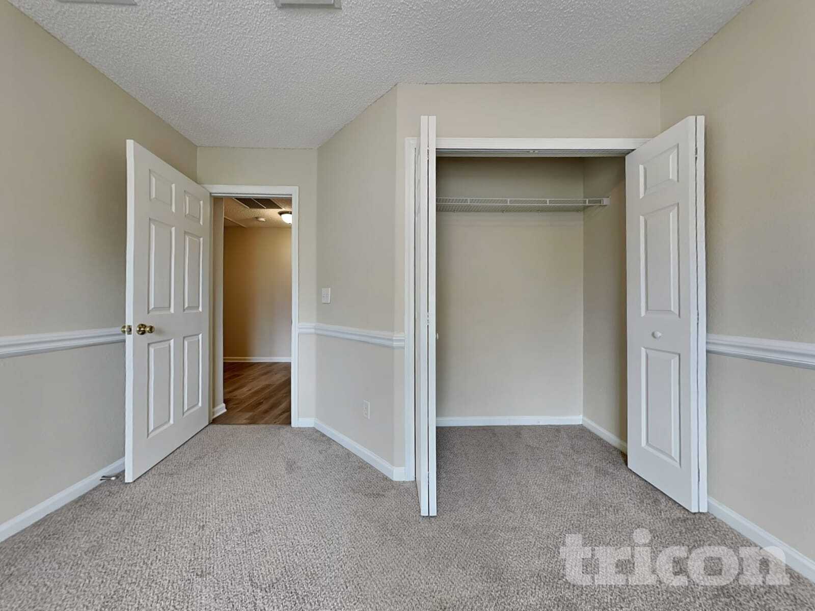 Building Photo - 7134 Beekman Lake Dr