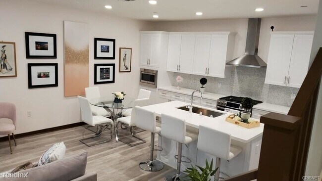Building Photo - 3 br, 3 bath Townhome - 19528 Cardin Pl
