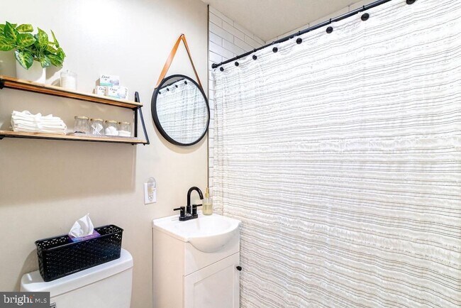 Building Photo - 45302 Bloch Ave