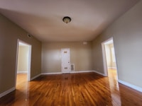 Building Photo - 1548 N Parkside Ave