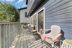 Building Photo - 907 Frio St