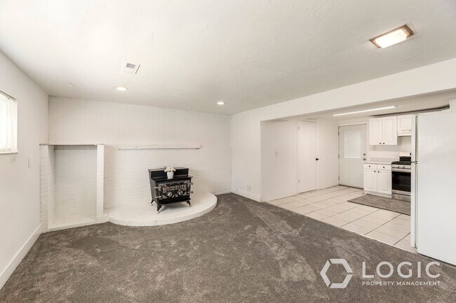 Building Photo - 9734 S 520 E